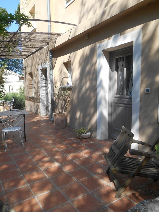 Bed and Breakfast La Feniere Vénéjan Exterior foto
